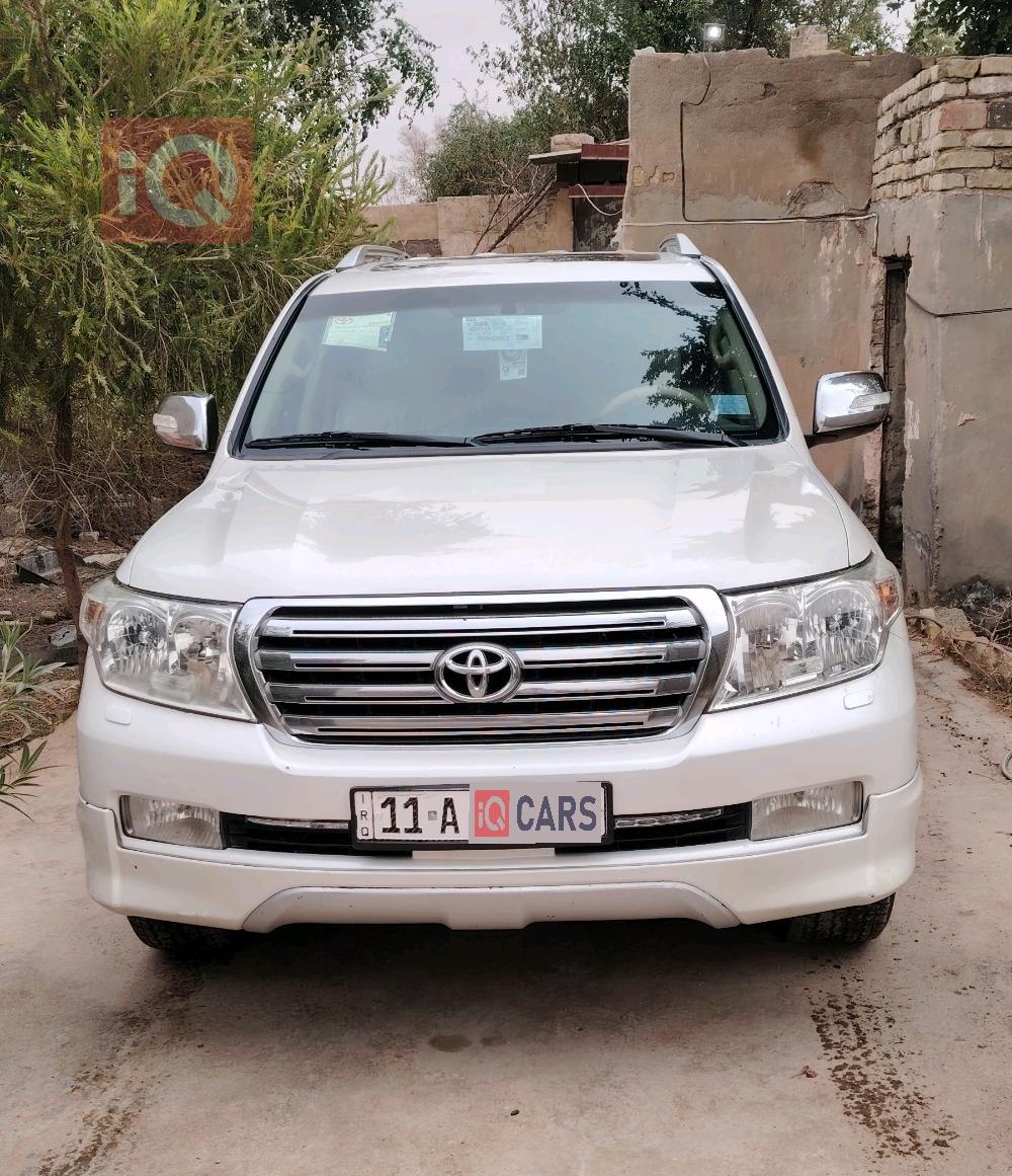 تويوتا لاندكروزر